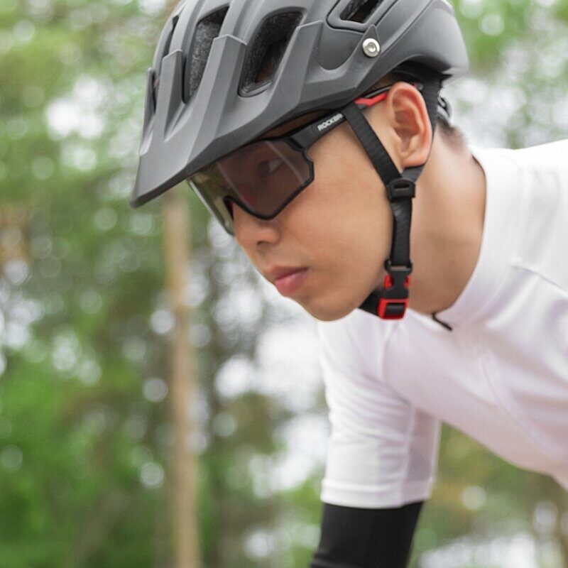 Rockbros 10135 photochromic UV400 cycling glasses - black and red - imagine 2